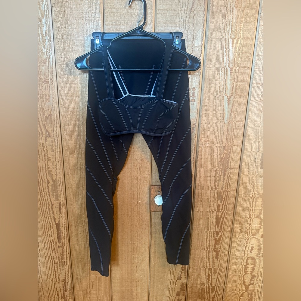 Alo Yoga 2 pc High-Waist Sunray Leggings with Matching Sports Bra